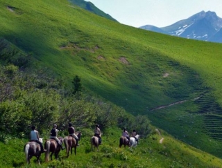  Paseos a caballo en paisajes preservados